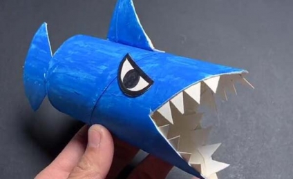 How to make a napkin paper tube shark craft?